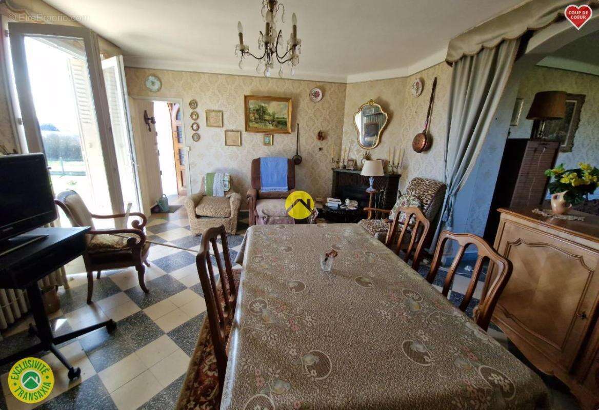 Maison à MORNAY-SUR-ALLIER