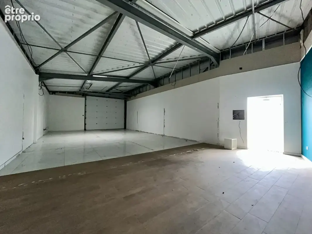 À vendre : Murs commerciaux de 1112 m² à Mâcon - Réf. 829T - photo 7