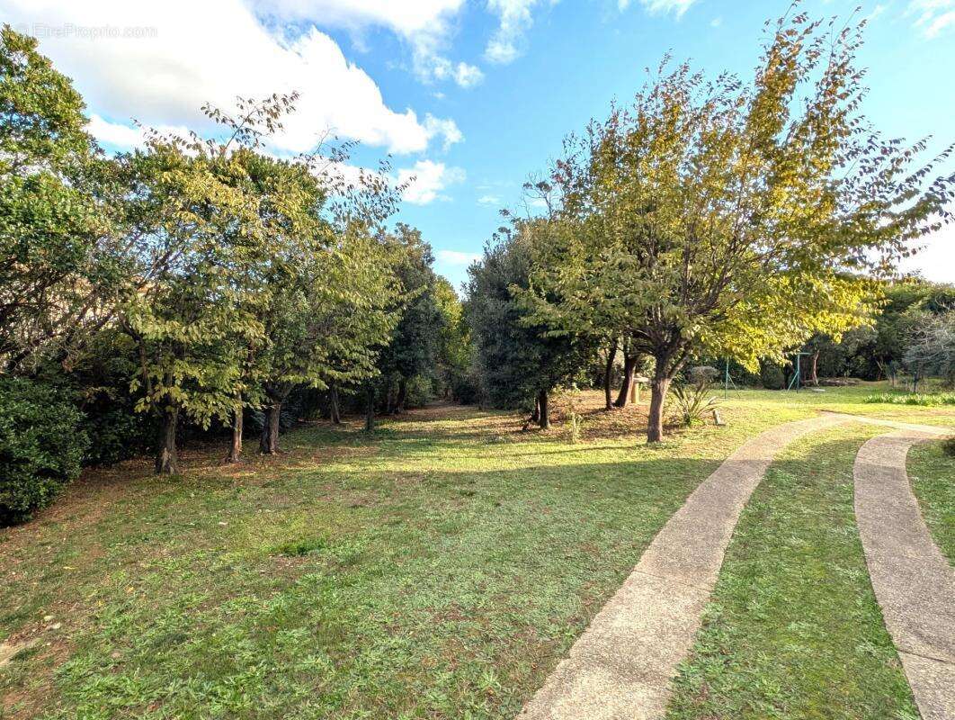 Maison à SANTA-MARIA-POGGIO