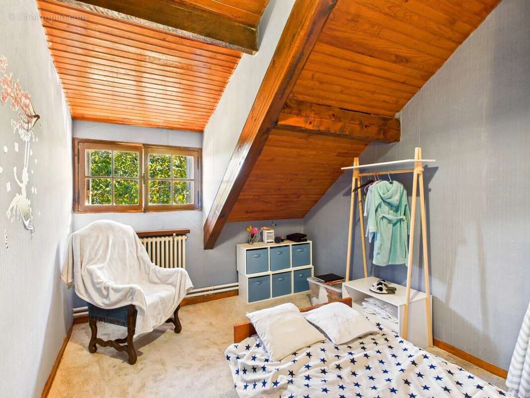 Maison à MIRANDOL-BOURGNOUNAC