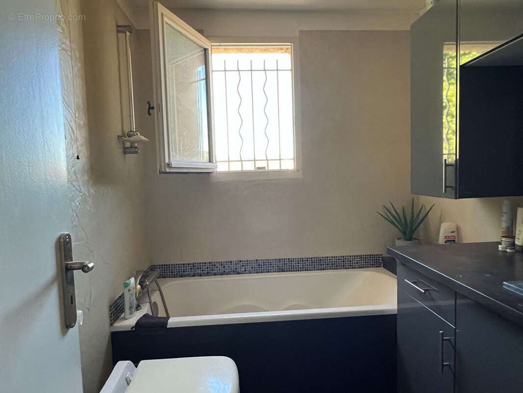 Appartement à PLAN-DE-CUQUES