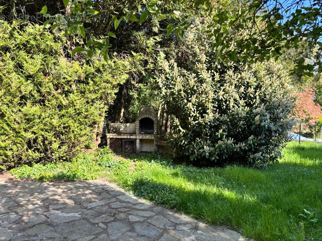 A VENDRE- Rare sur le secteur; Maison de caractère à JARNY-Dépendance aménagée de 41 m2 et parc de 18 ares. - photo 20