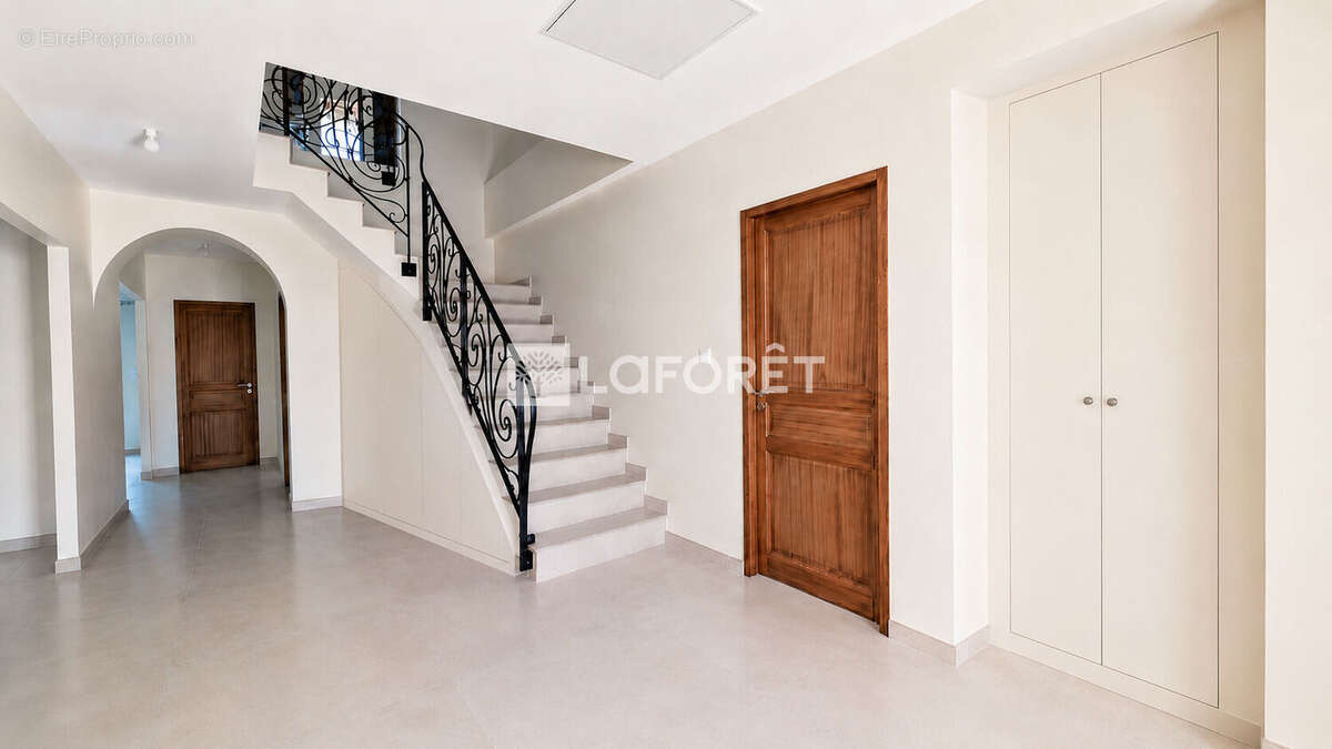 Maison à COURNONTERRAL