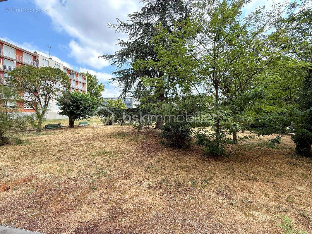 Béziers – carré d’hort – appartement t3 de 54 m² – parking – cave – loggia - photo 10