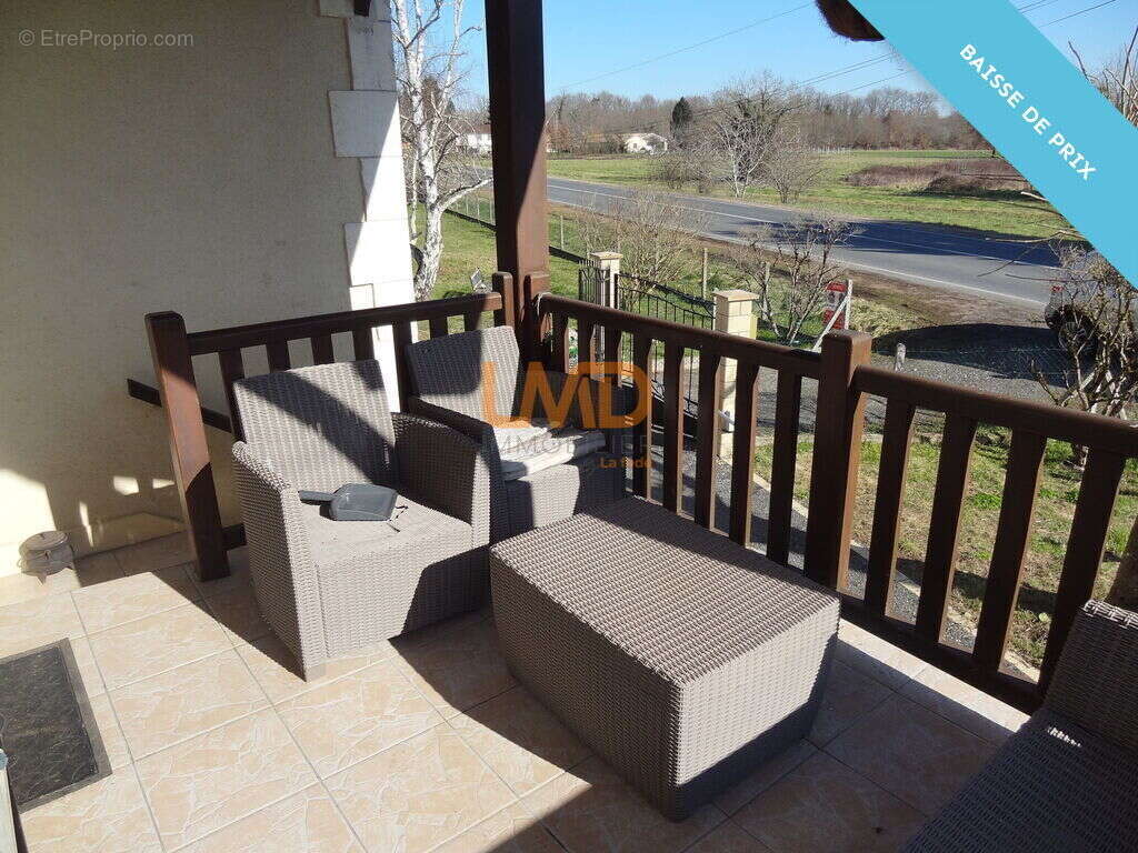 Maison à SAINT-FRONT-DE-PRADOUX