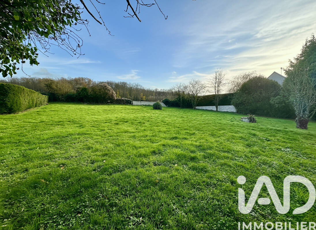 Photo 1 - Terrain à NOGENTEL