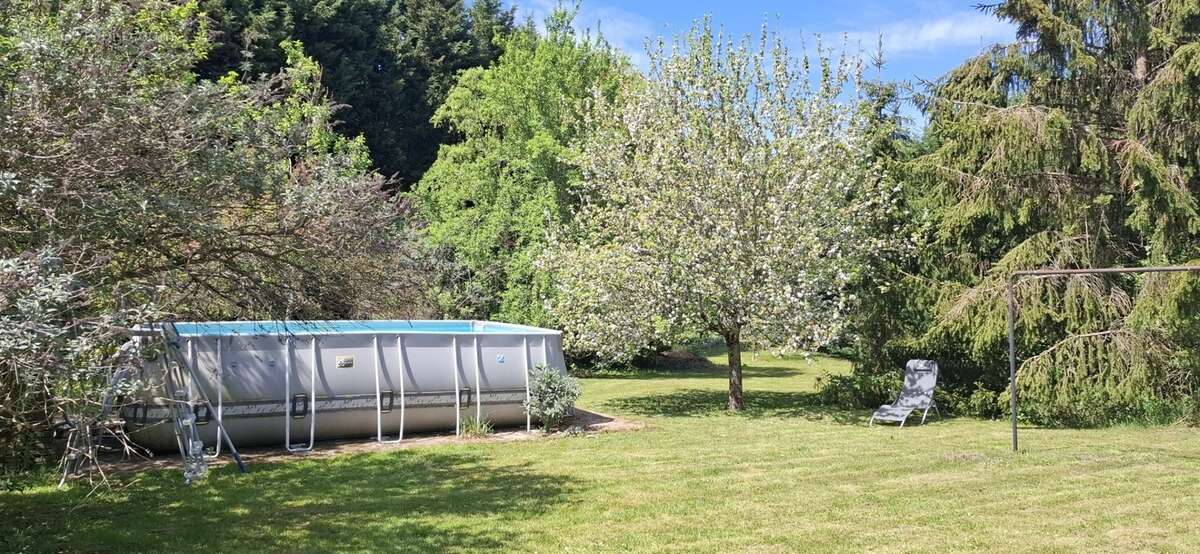 A vendre LIMEYRAT (24), maison de 172 m2 sur un terrain de 2300 m2 - photo 5