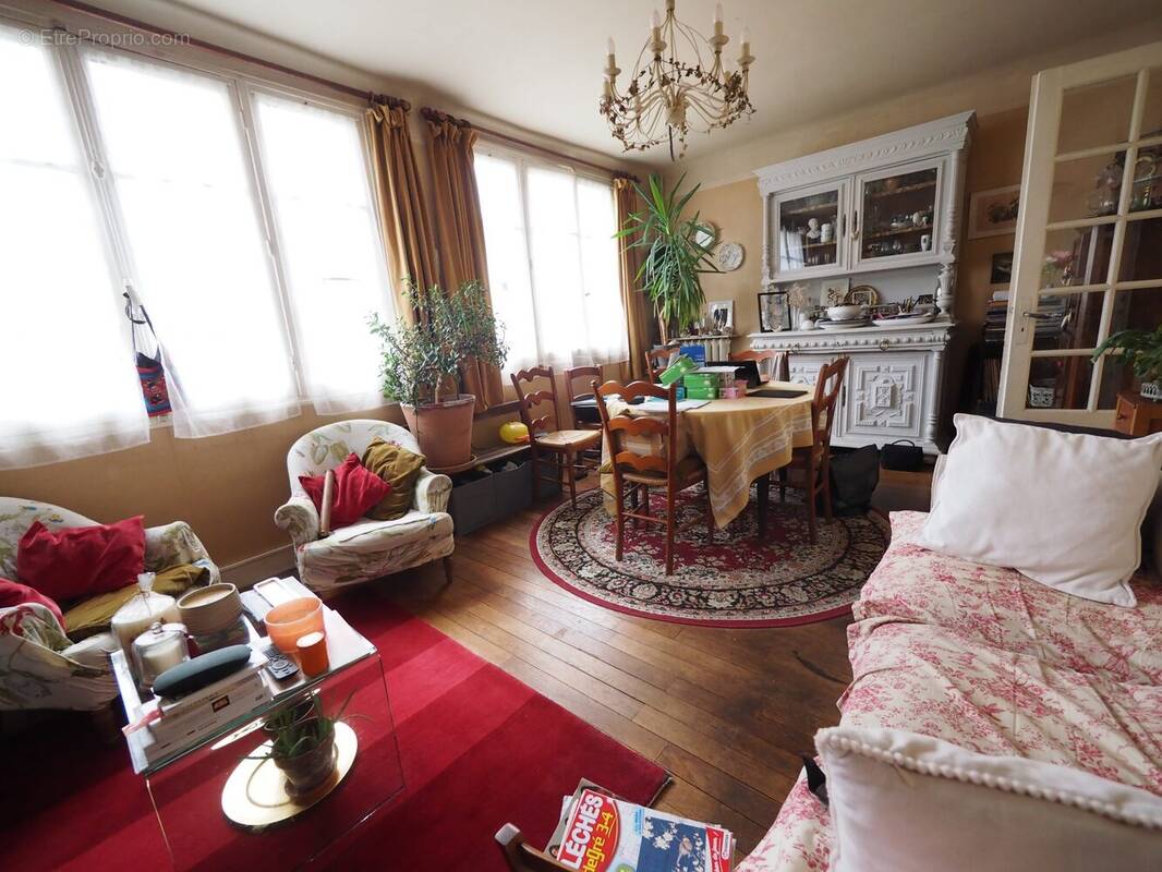 Maison à BOIS-D'ARCY