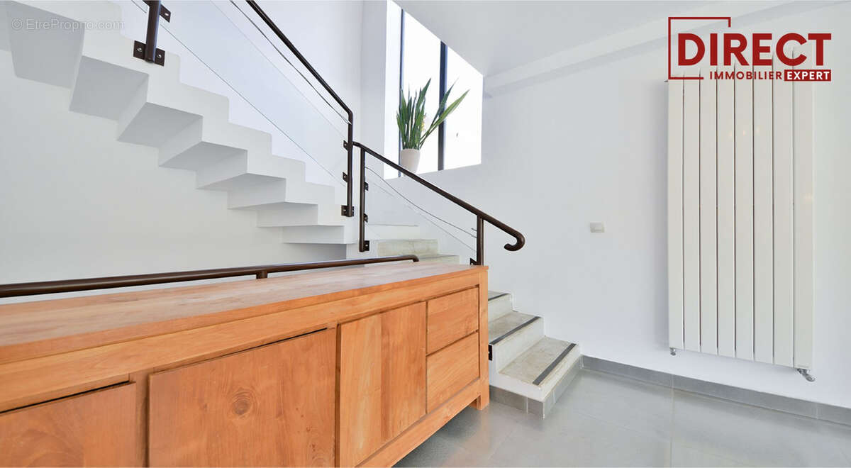 Maison à SAINT-MAUR-DES-FOSSES