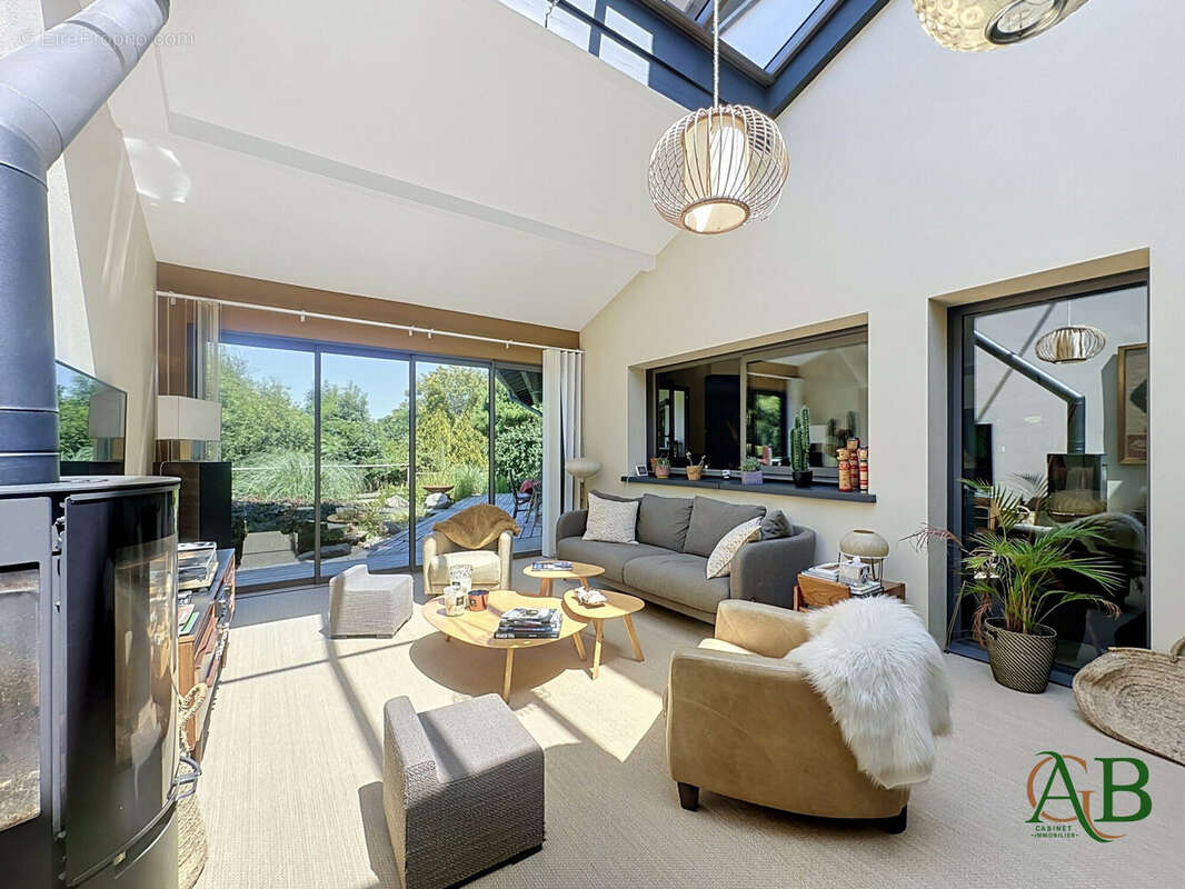Maison 244 m² à Bassussarry  - photo 2