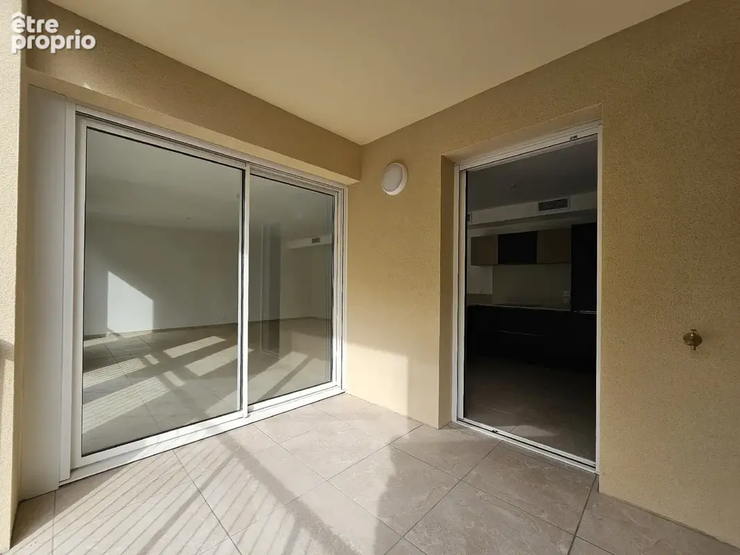 Quartier jeanne d'arc - t3 neuf de 100 m2  avec terrasse - photo 14