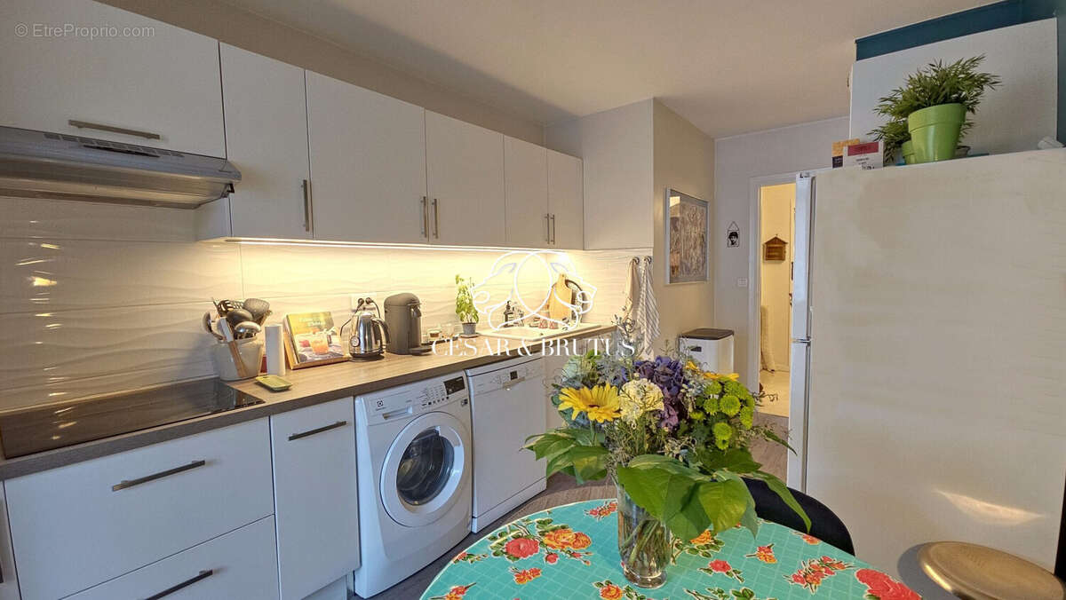 Appartement à LYON-6E