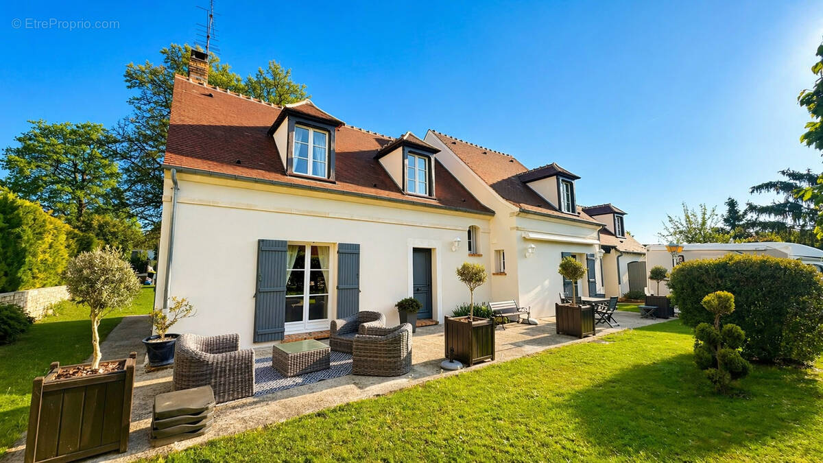 Maison à ORRY-LA-VILLE