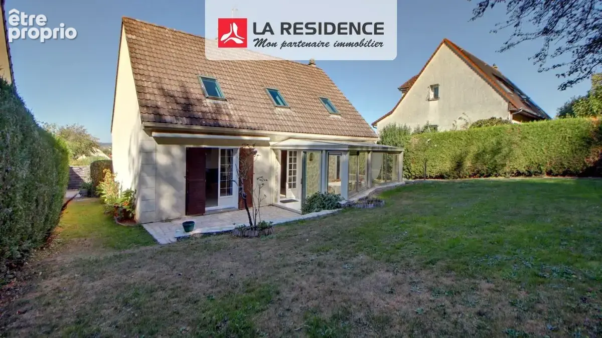 Photo Maison à Les Clayes-Sous-Bois au prix de 499 000€