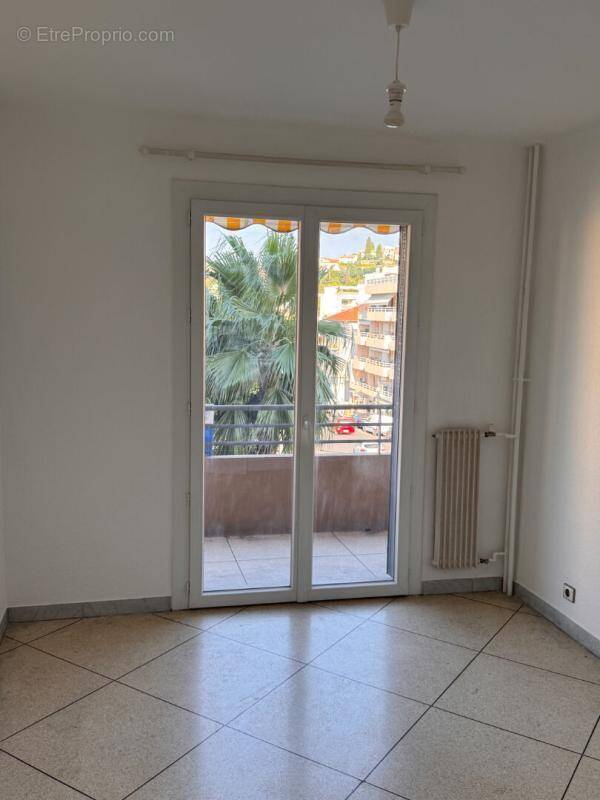 Appartement à CAGNES-SUR-MER