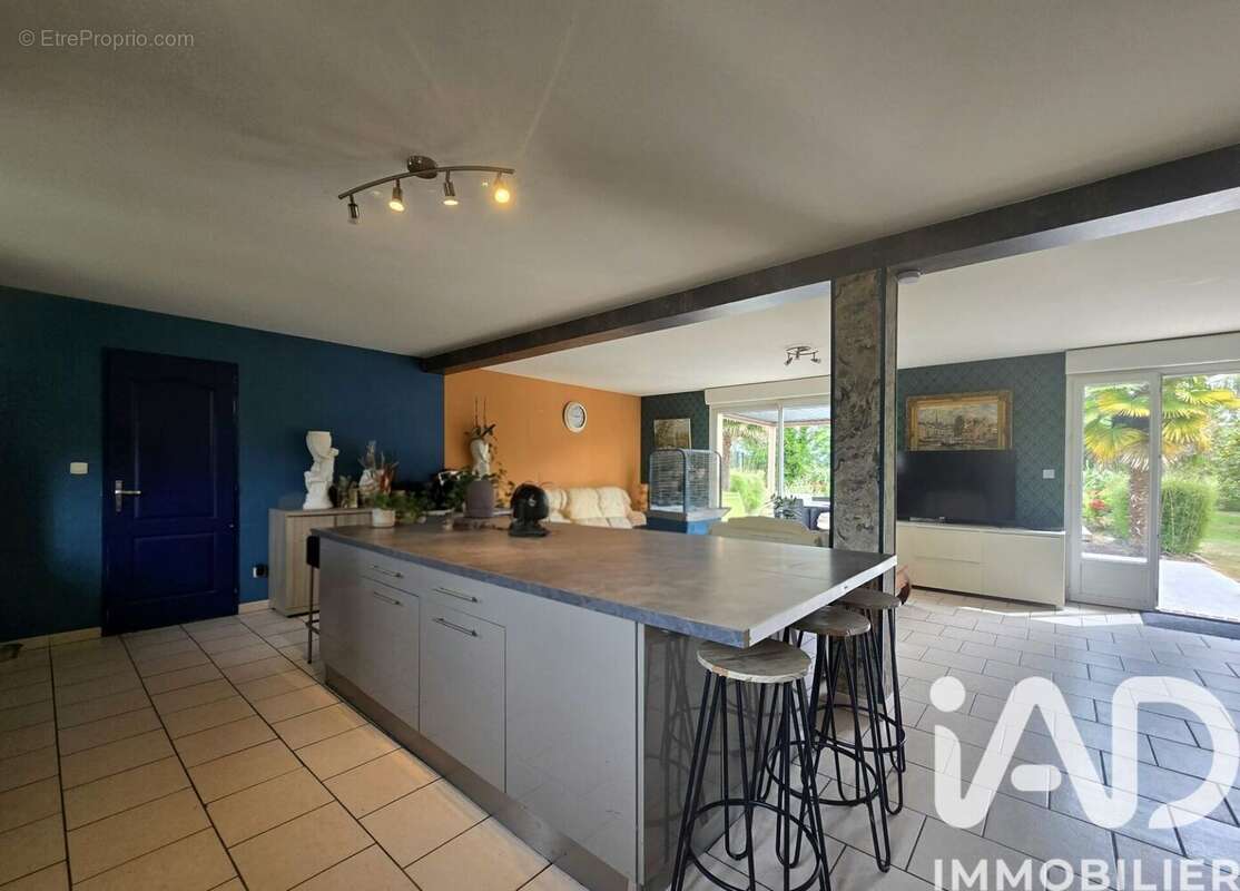 Maison 157 m² à Foulbec  - photo 5