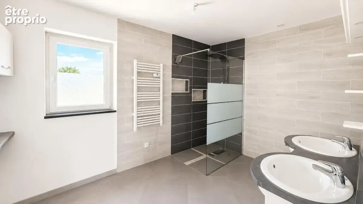range rénovée de 233 m² avec dépendance et 1 ha de terrain proche Baraqueville - photo 6