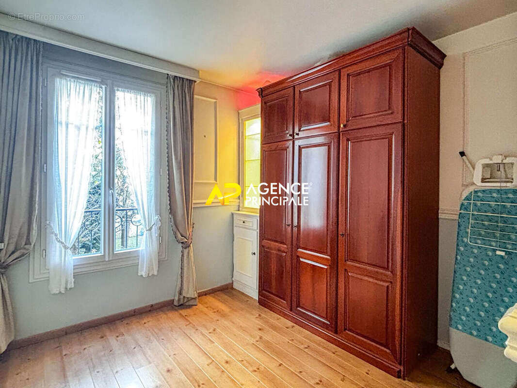 Appartement à SARTROUVILLE