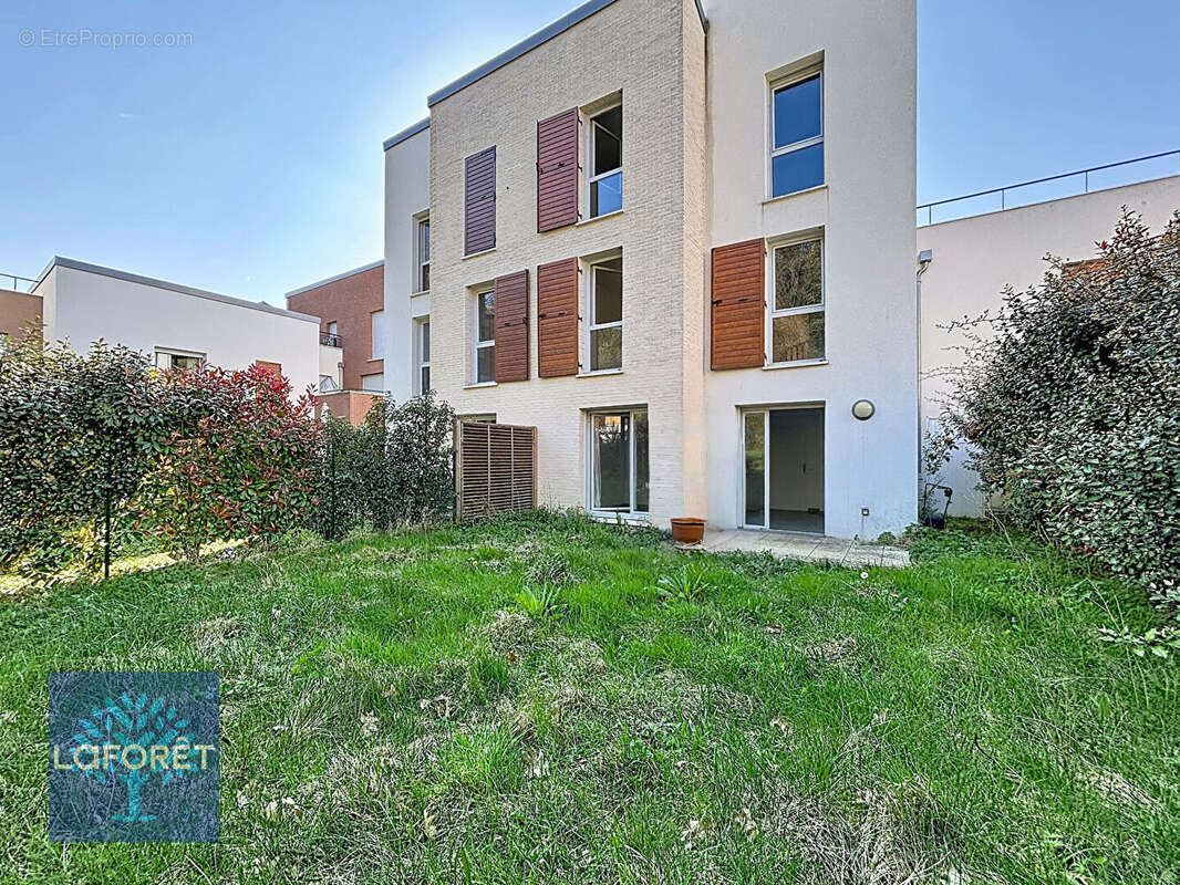 Appartement à CHENNEVIERES-SUR-MARNE