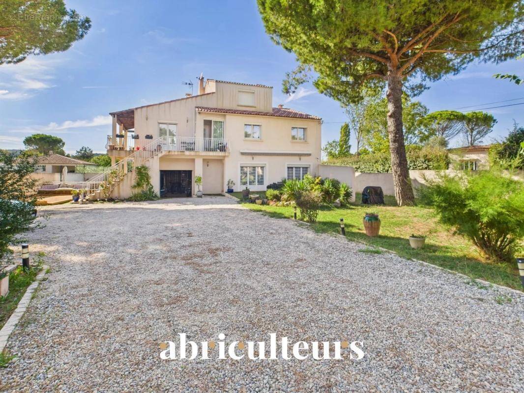 Maison à BOUC-BEL-AIR
