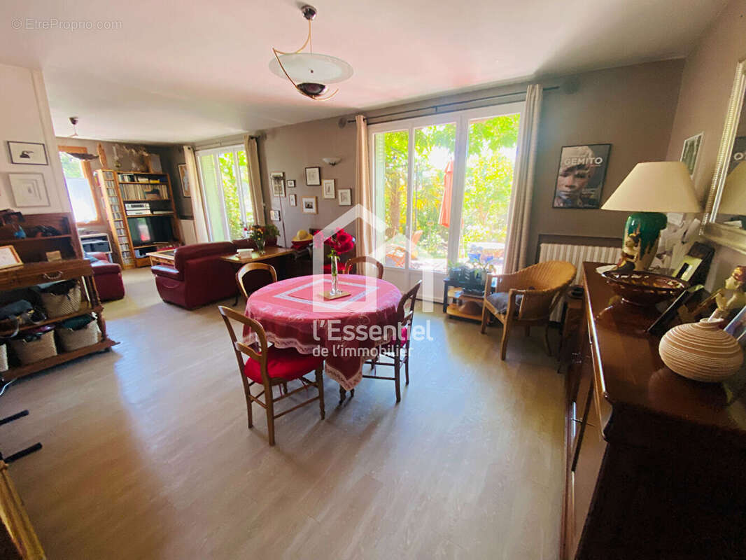 Maison à TRIEL-SUR-SEINE