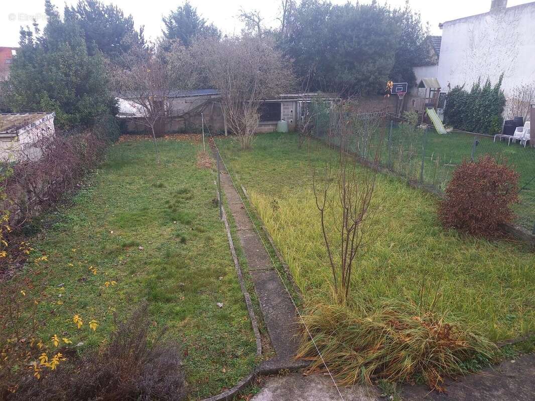 Maison à AULNAY-SOUS-BOIS