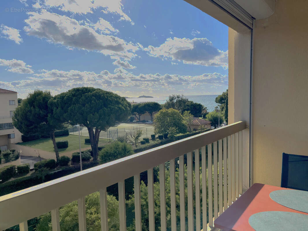 Appartement à SIX-FOURS-LES-PLAGES