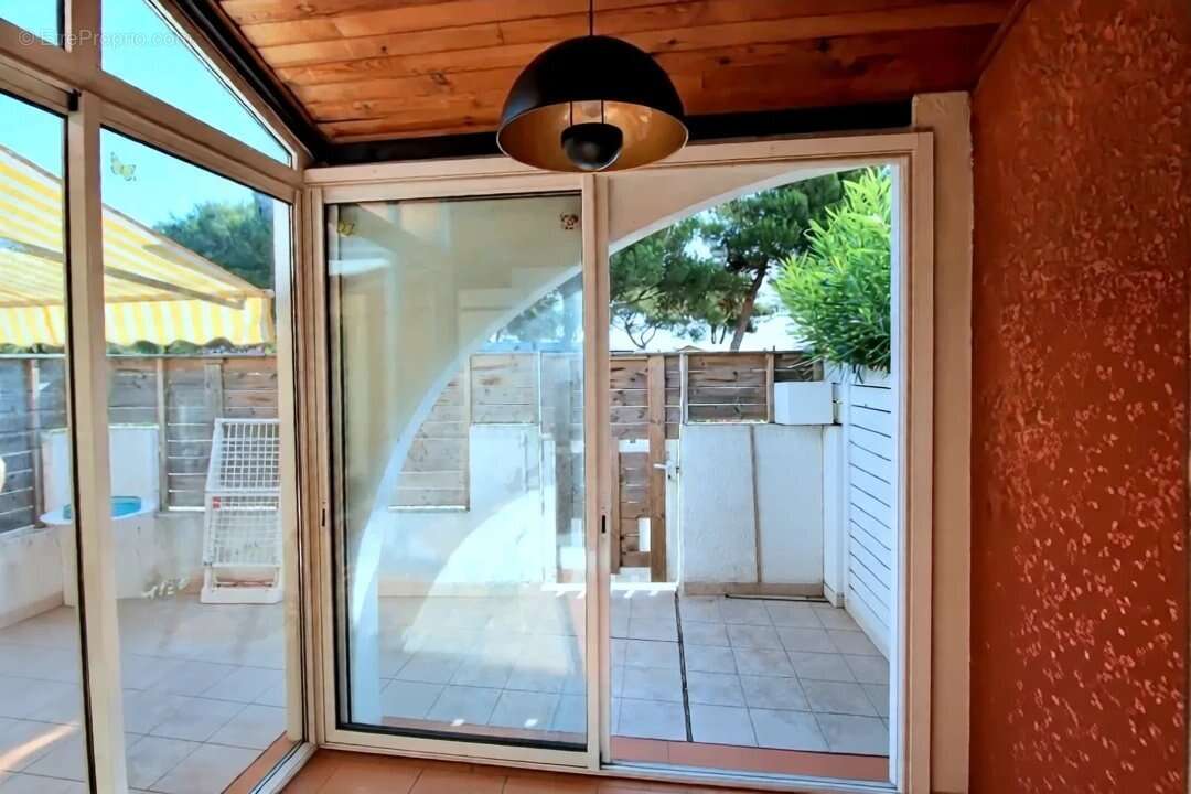 Maison proche commerces et plage - photo 7