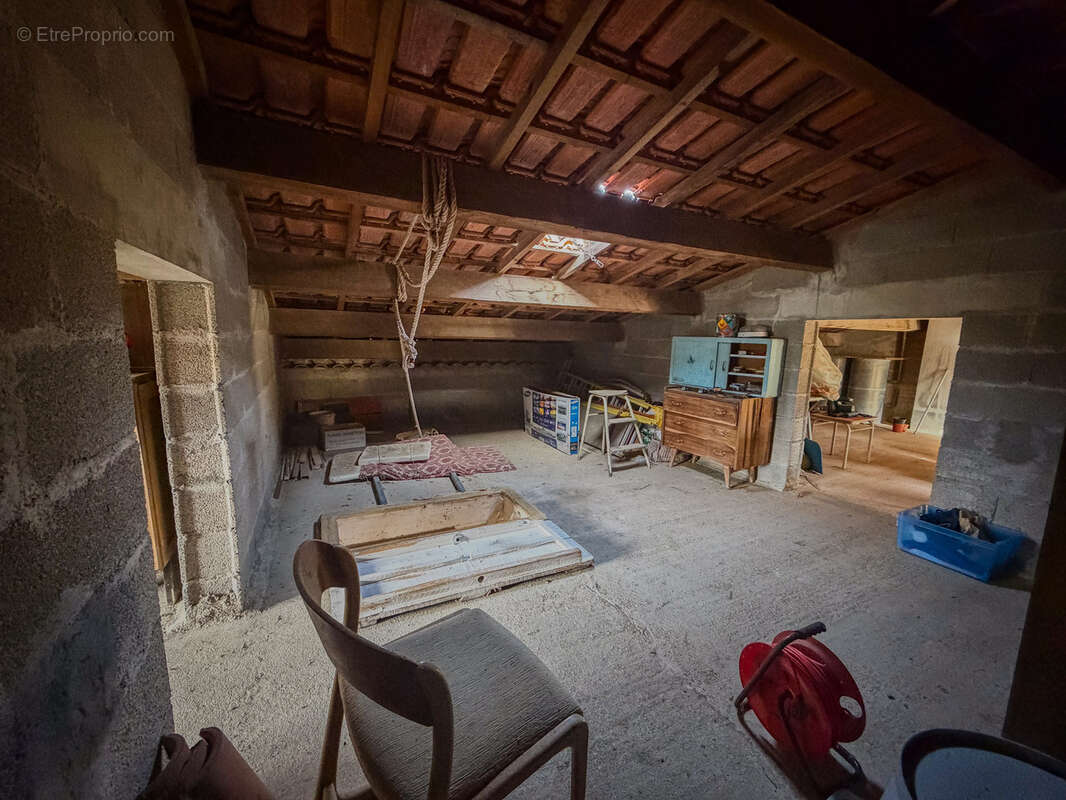 Maison à ESPARRON