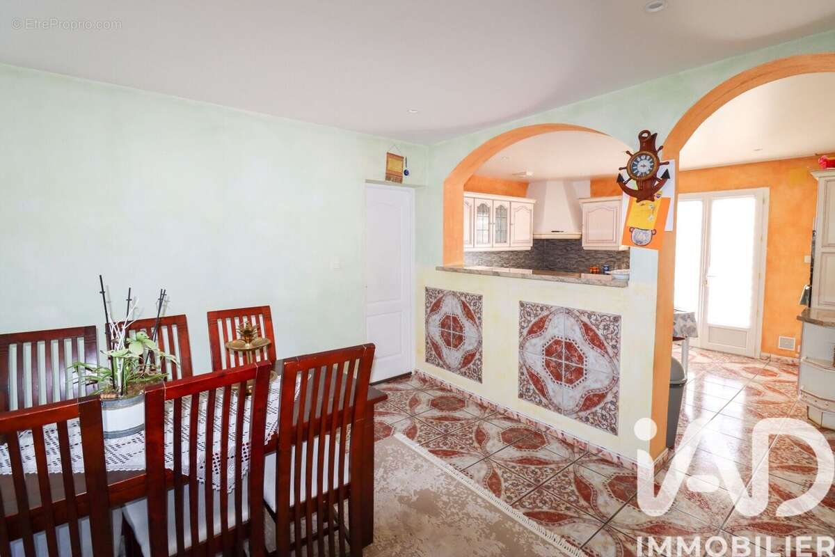Maison 135 m² à Ussel  - photo 6