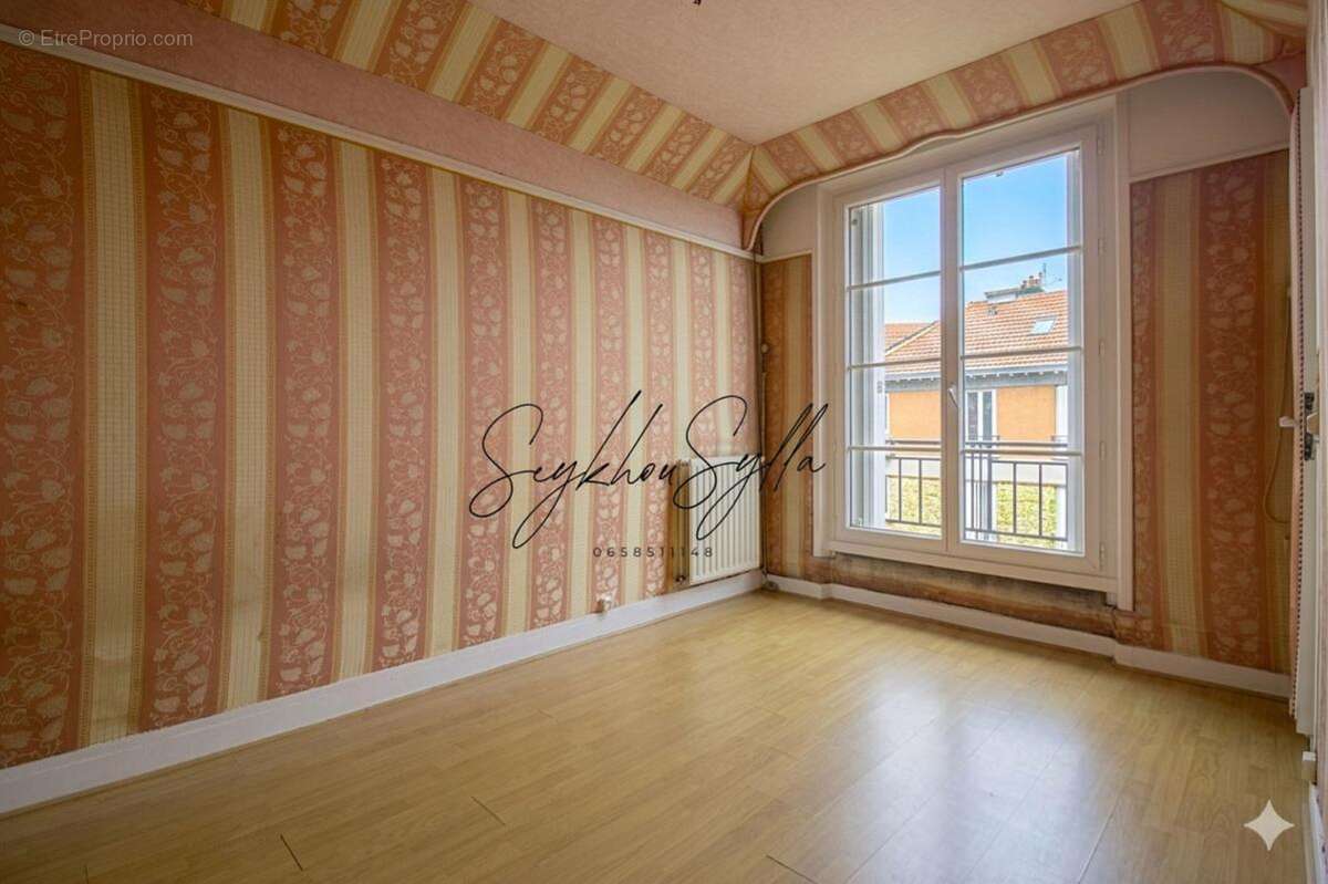 Appartement à SURESNES