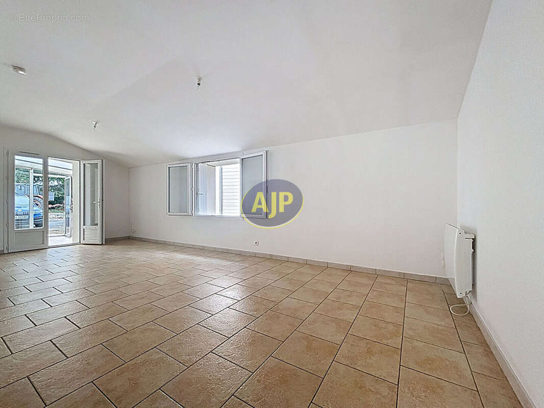 Maison à SAINT-HIPPOLYTE