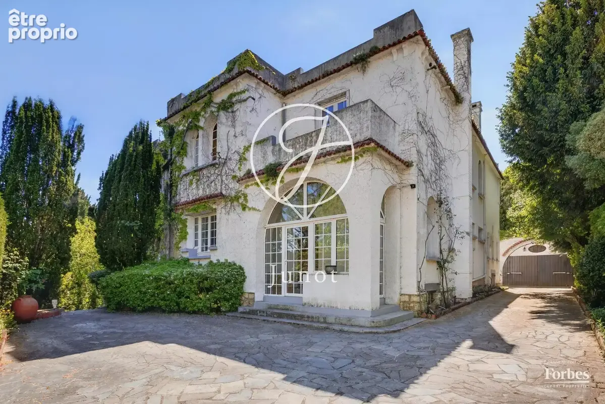 Suresnes - RAGUIDELLES - Maison 498m² - Terrain 1200m² - photo 23