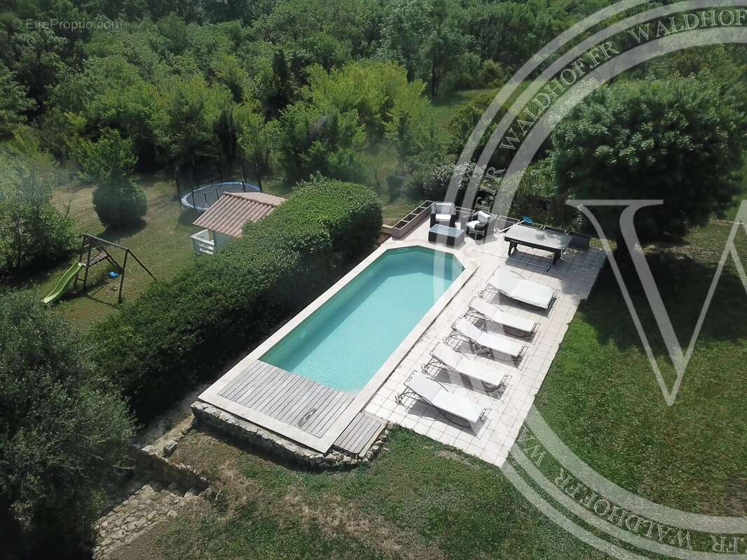 Maison à MOUANS-SARTOUX