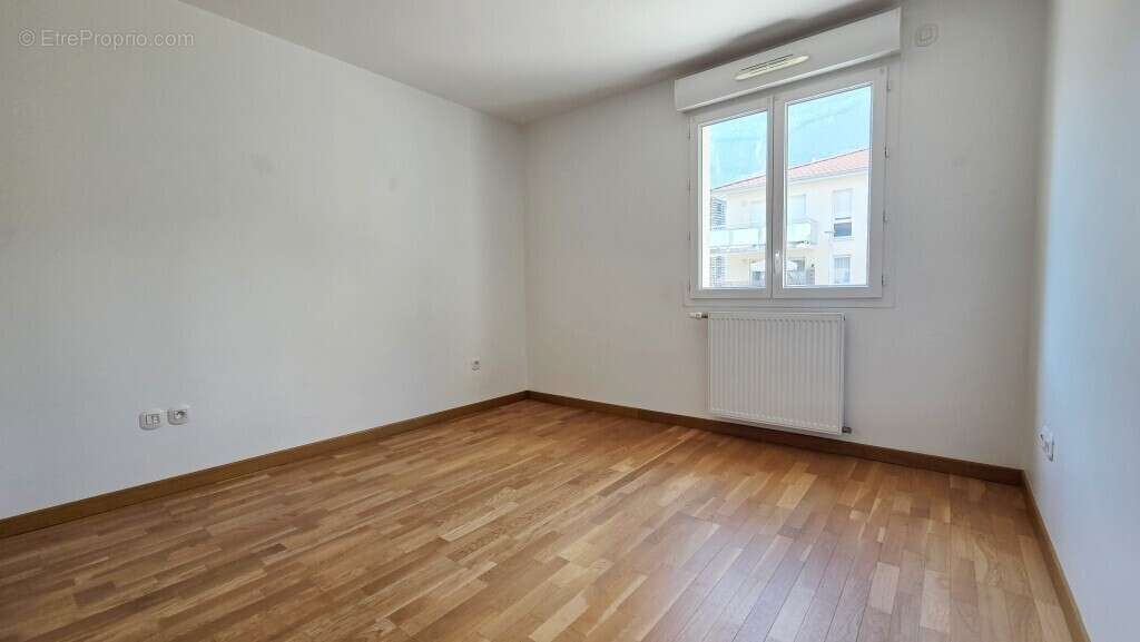 Appartement à SAINT-ISMIER