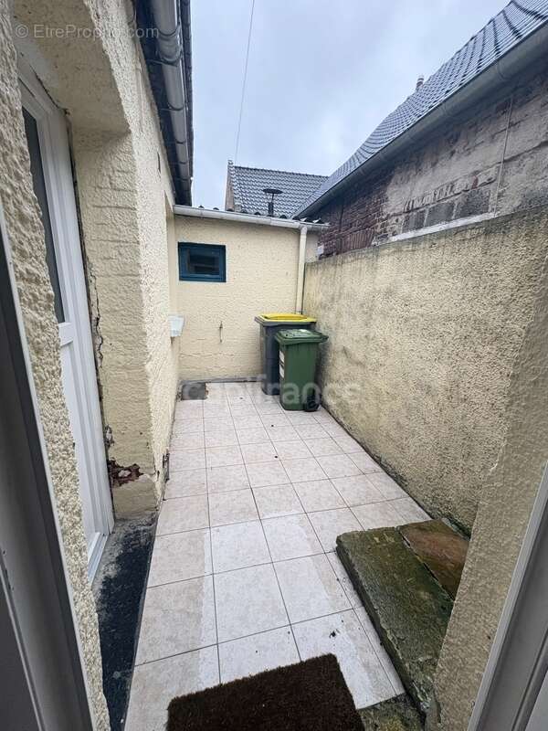 EXCLUSIVITE-FLINES-LEZ-RACHES Maison Semi plain-pied de 68m2 avec cour - photo 8