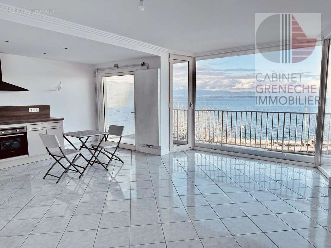Appartement à EVIAN-LES-BAINS