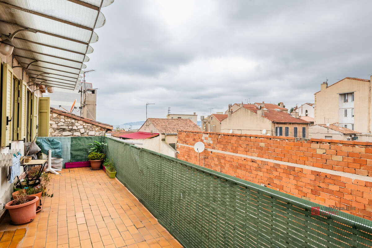 Appartement à MARSEILLE-15E