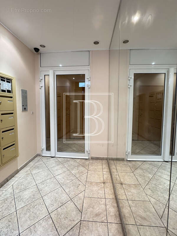Appartement à PARIS-3E