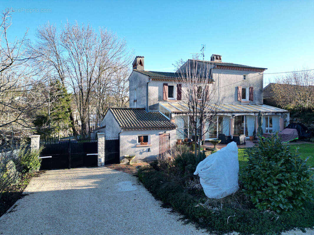 Maison à ALBOUSSIERE