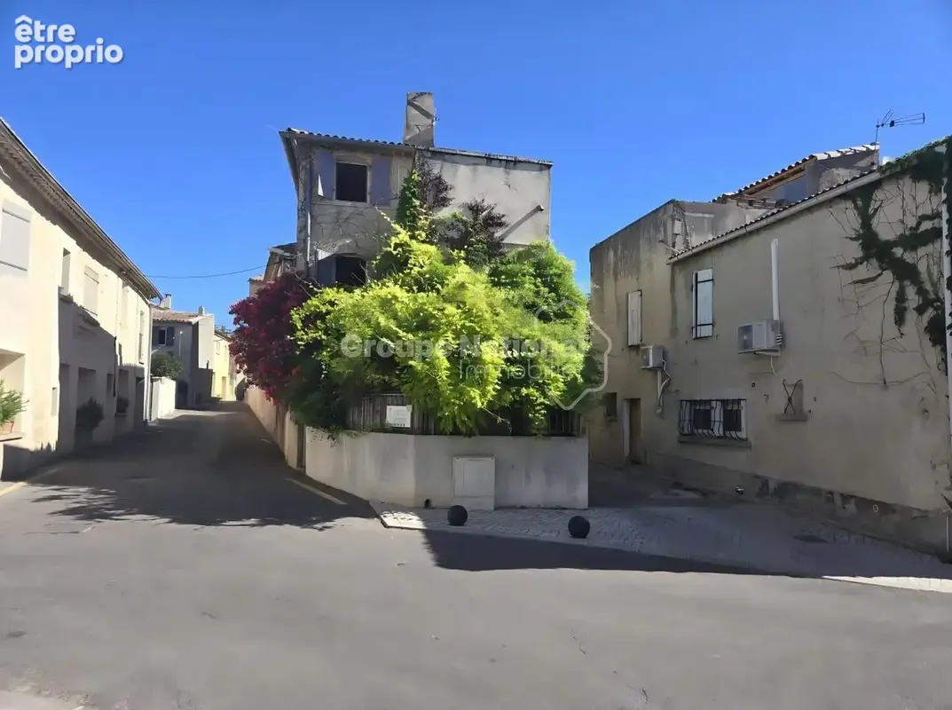 Maison de village avec cour et terrasse Jonquieres Saint Vincent - photo 1