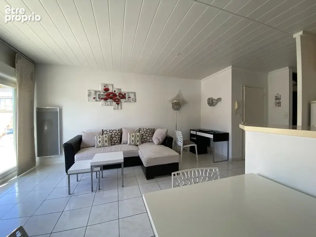 Cap d'agde- t2 vue port- place pietonne- grande terrasse- dernier etage - photo 6