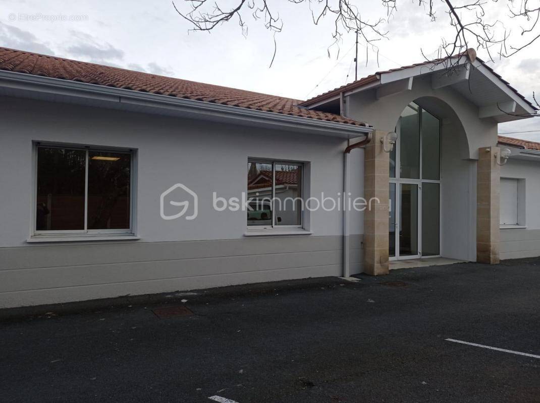 Commerce à LA TESTE-DE-BUCH