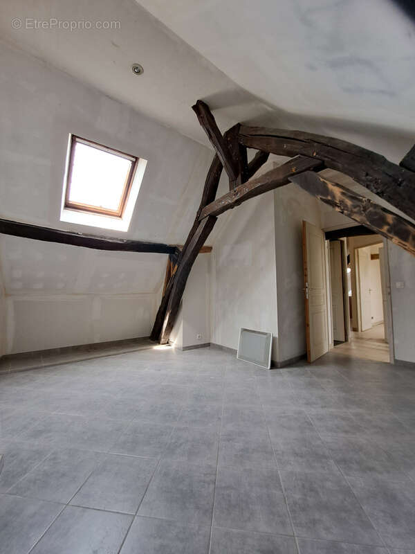 Maison à VILLENEUVE-LA-GUYARD