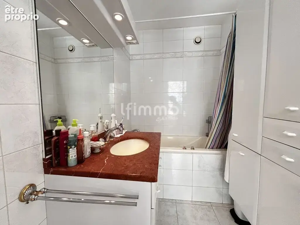 Appartement 126m2 avec 3 balcons vue sur lac - photo 13