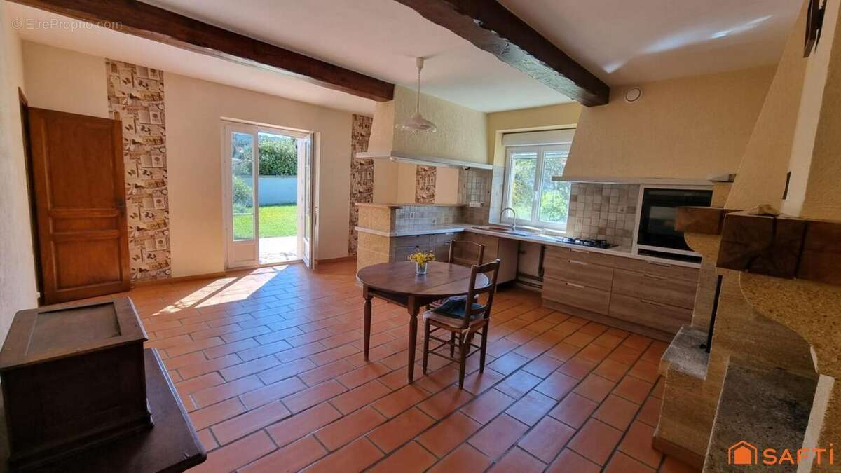 Photo 3 - Maison à ROCHEGUDE