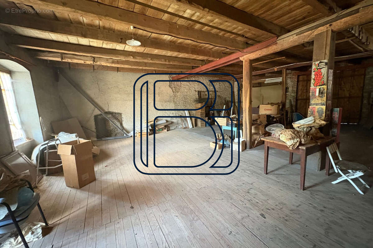 Maison 120 m² à Olliergues  - photo 5