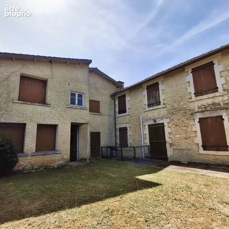 Maison 14 pièces 233 m² à vendre à Aunac (16460) - photo 3