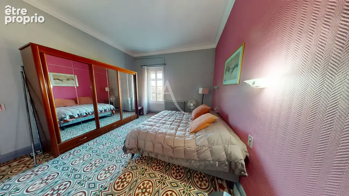 A VENDRE Maison Uchaud 8 pièce(s) 211 m2 - photo 17