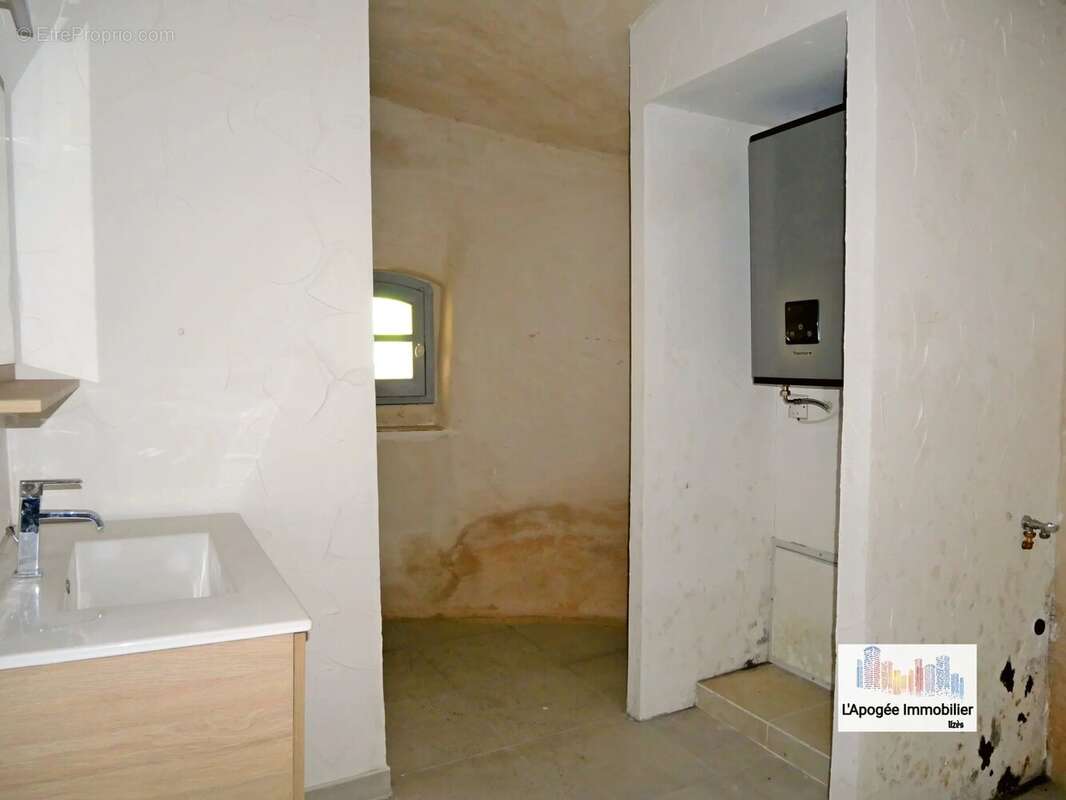 Appartement à LUSSAN